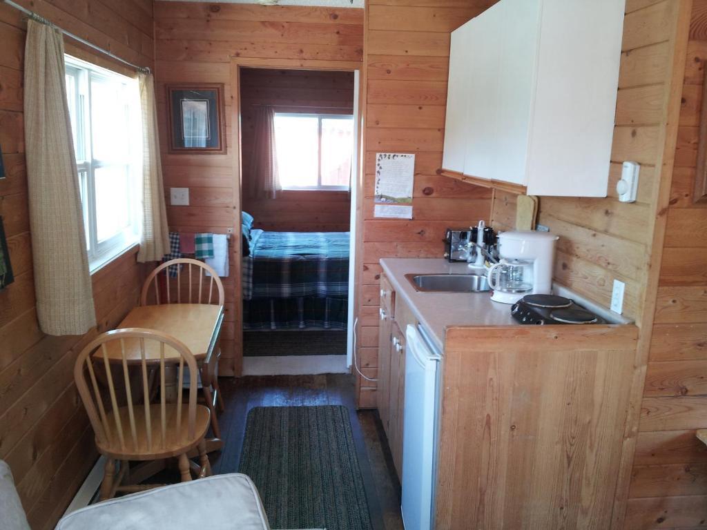 Steamboat Mountain Chalets Hotel Spillimacheen Cameră foto
