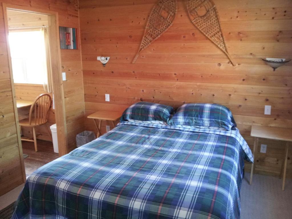 Steamboat Mountain Chalets Hotel Spillimacheen Cameră foto