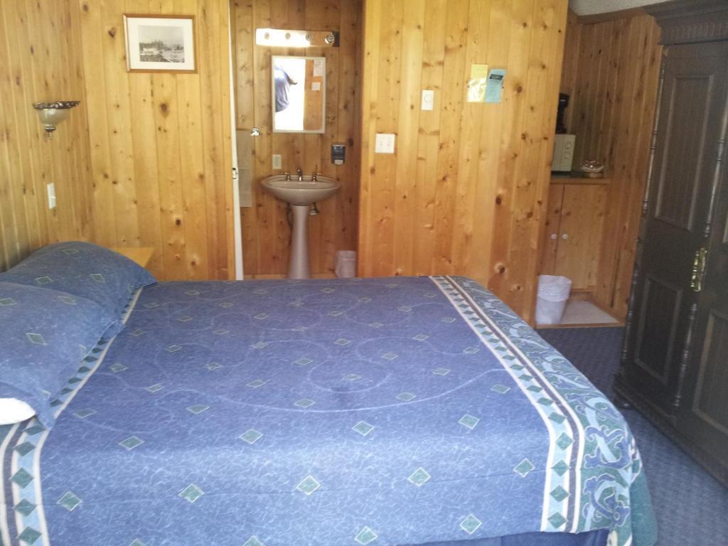 Steamboat Mountain Chalets Hotel Spillimacheen Cameră foto
