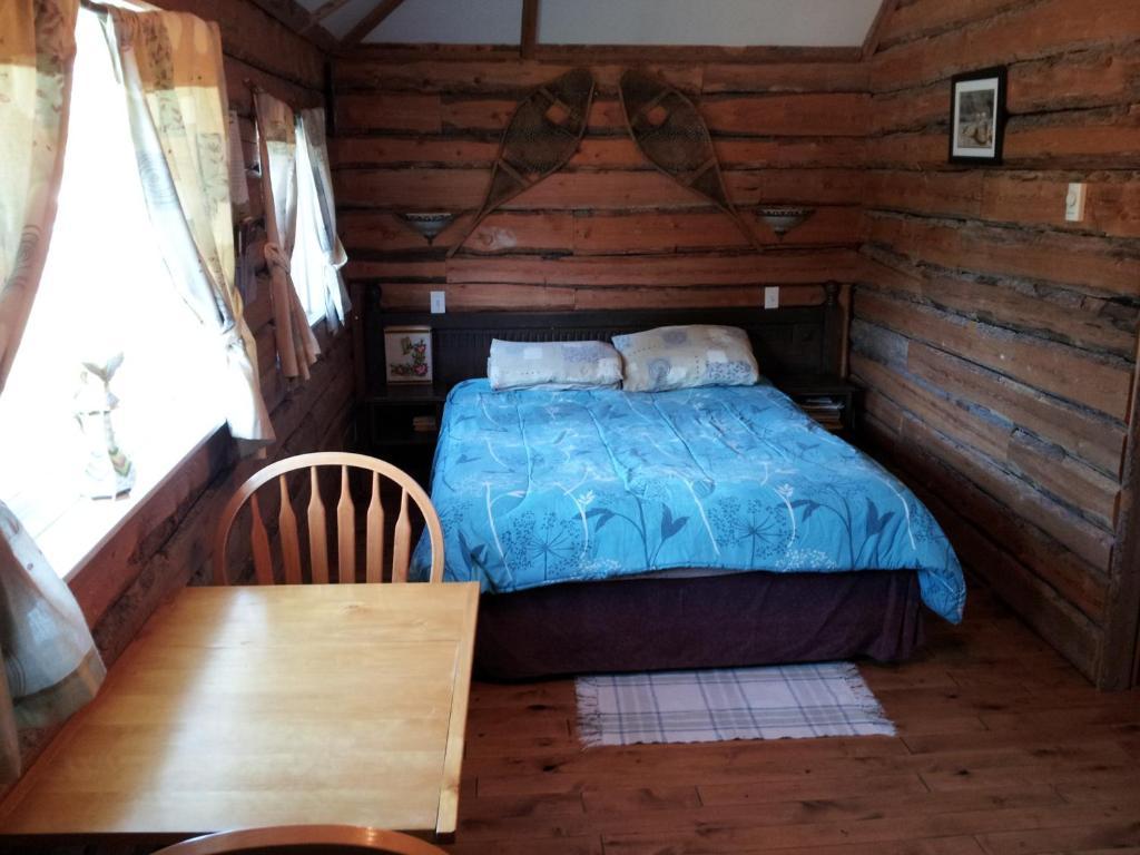 Steamboat Mountain Chalets Hotel Spillimacheen Cameră foto
