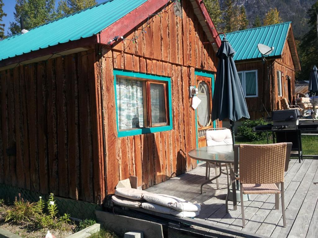 Steamboat Mountain Chalets Hotel Spillimacheen Exterior foto